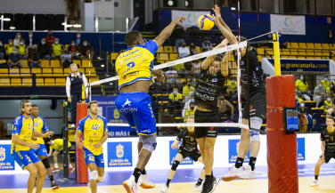 El CV Guaguas logra imponerse a un combativo Decospan VT Menen