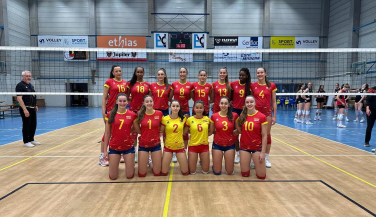 España afronta mañana el duelo decisivo ante Chile en la repesca del Mundial Sub-19