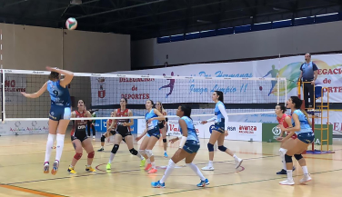 Victoria de peso del Cajasol Juvasa Voley para afianzar la temporada