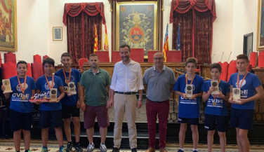 Los Campeones de España alevines recibidos y homenajeados por el Alcalde de Elche
