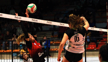 CV Sayre Décimas aguanta como el único invicto de la SF2