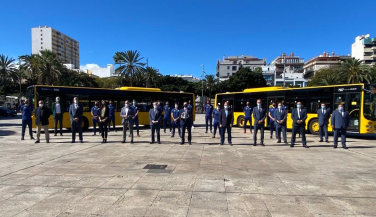 Parque Santa Catalina se engalanó para recibir la Copa del Rey conquistada por el CV Guaguas