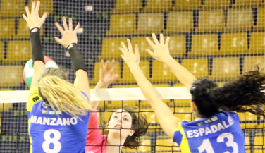 IBSA CV Gran Canaria doblega a Feel Volley Alcobendas en un disputado encuentro