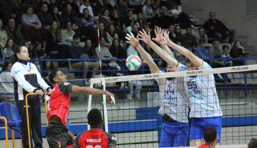 Histórico triunfo del UC3M Voleibol Leganés en el Pabellón Europa: Primera victoria del equipo de Ál