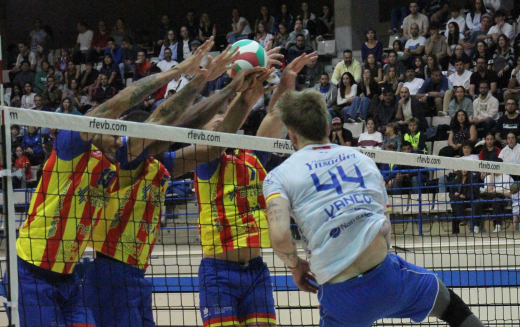 Una emocionante primera jornada abre la Superliga Masculina
